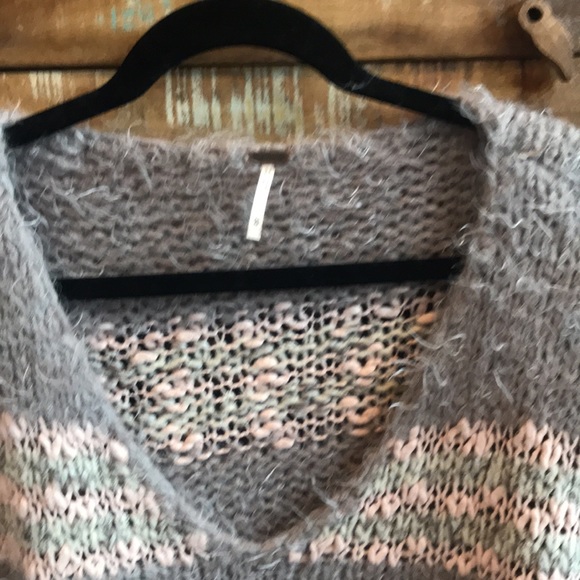 Free People over sized sweater - Picture 2 of 5